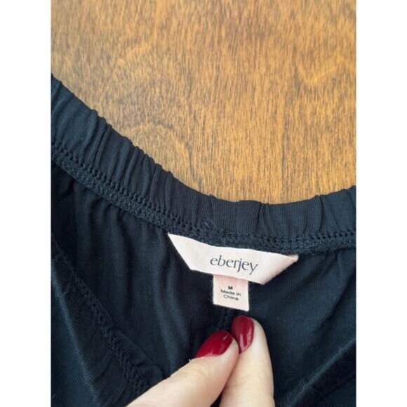 EBERJEY NEW Gisele Relaxed Black Short Set Size Medium - Picture 4 of 8